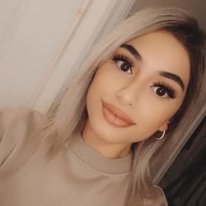 Meet your Posher, Alysha